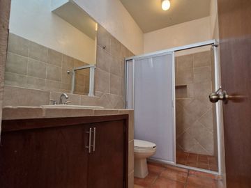 Casa en venta al norte de la ciudad de colima,  esmeralda norte.