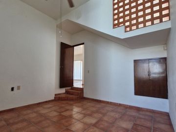 Casa en venta al norte de la ciudad de colima,  esmeralda norte.