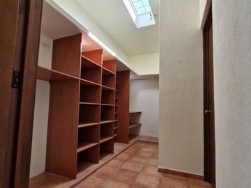Casa en venta al norte de la ciudad de colima,  esmeralda norte.
