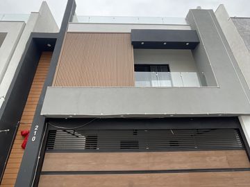 CASA EN VENTA EN GRAN RESERVA CUMBRES- MONTERREY, NL