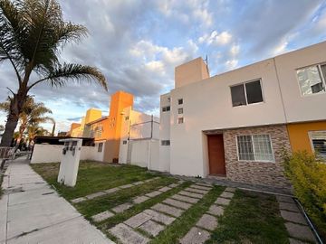 Casa en Fraccionamiento Villas Palmira Lomas del Marqués