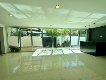 Se vende casa en Solares, Coto Sendeira, Zapopan, Jalisco.