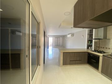 CASA MULTIFAMILIAR