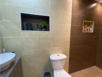 CASA MULTIFAMILIAR