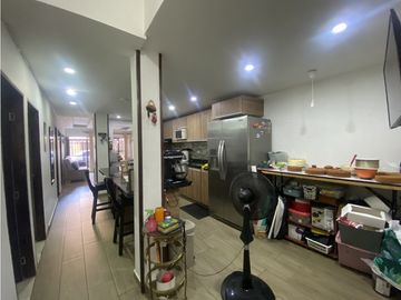 CASA MULTIFAMILIAR
