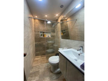 CASA MULTIFAMILIAR