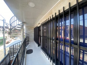 CASA MULTIFAMILIAR