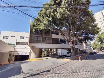 Departamento exterior en primer piso con Roof Garden.