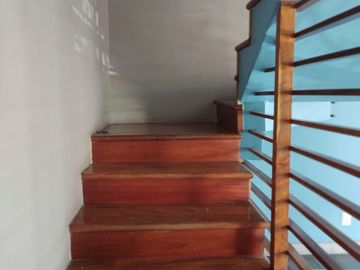 Departamento exterior en primer piso con Roof Garden.