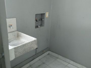 Departamento exterior en primer piso con Roof Garden.