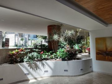 Departamento exterior en primer piso con Roof Garden.