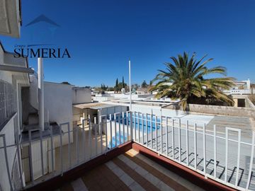 Amplia residencia en Jardines del Santuario