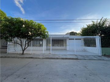 CASA CON ESTILO! SECTOR ALCAZARES
