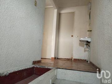 Casa en Venta en Calle Corona, Col. El Laurel