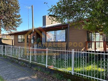 Casa en Venta en 5 de Abriel esquina Bilbao