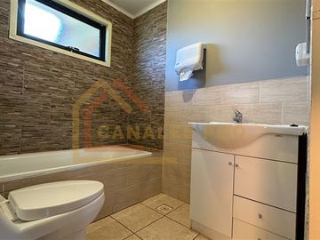 Casa en Venta en 5 de Abriel esquina Bilbao