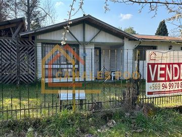 Casa en Venta en Rafael Mera con Catriñir