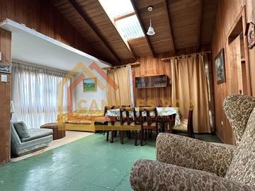 Casa en Venta en Rafael Mera con Catriñir