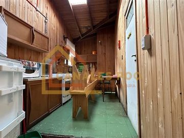 Casa en Venta en Rafael Mera con Catriñir