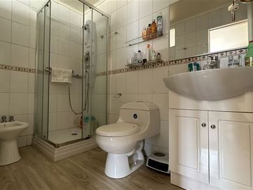 Casa en Venta en 5 de Abril con Bilbao