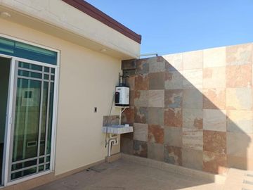 CASA EN RENTA EN LOS ALAMOS III