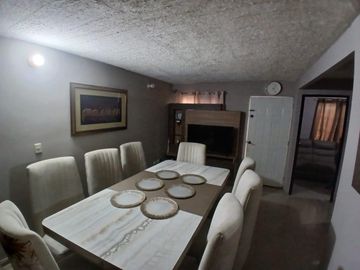 Casa en venta en Villas del Rey, La Aurora  AleB