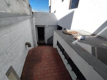 HERMOSA CASA EN VENTA DE 3 PLANTAS SECTOR QUITO TENNIS