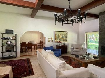 EXTRAORDINARIA CASA EN CONDOMINIO EN VENTA.