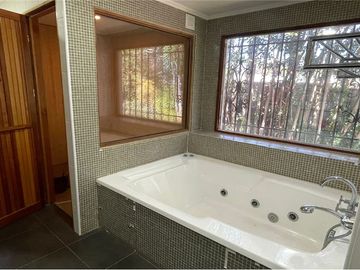 EXTRAORDINARIA CASA EN CONDOMINIO EN VENTA.