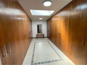 EXTRAORDINARIA CASA EN CONDOMINIO EN VENTA.