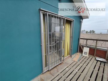 Casa en Venta en Casa de 3 pisos en Cerro Barón