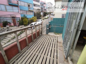 Casa en Venta en Casa de 3 pisos en Cerro Barón