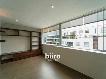 EXCLUSIVO PENTHOUSE EN VENTA DE 3 DORMITORIOS Y TERRAZA EN SAN ISIDRO