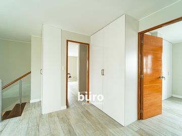 EXCLUSIVO PENTHOUSE EN VENTA DE 3 DORMITORIOS Y TERRAZA EN SAN ISIDRO