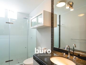 EXCLUSIVO PENTHOUSE EN VENTA DE 3 DORMITORIOS Y TERRAZA EN SAN ISIDRO