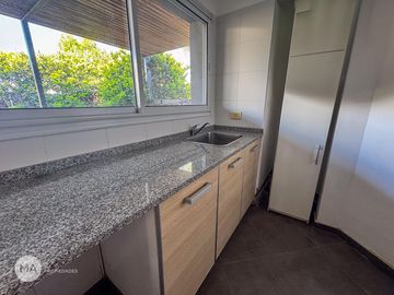Casa 3 dormitorios, jardín, piscina - Funes Hills Cadaques | Venta