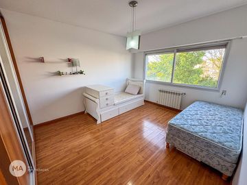 Casa 3 dormitorios, jardín, piscina - Funes Hills Cadaques | Venta