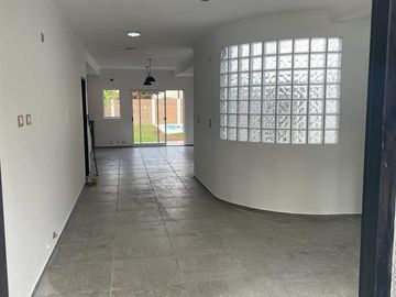 GRAN OPORTUNIDAD CASA A ESTRENAR ZONA SEMINARIO  - Parana