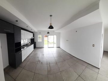 GRAN OPORTUNIDAD CASA A ESTRENAR ZONA SEMINARIO  - Parana