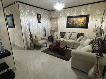 CASA EN VENTA EN PRIVADAS DEL CANADA EN ESCOBEDO N.L.
