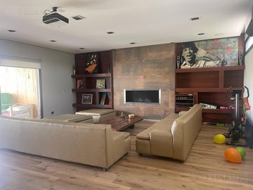 Casa en venta al lago en el Barrio Vistas, PUERTOS / ESCOBAR
