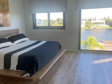Casa en venta al lago en el Barrio Vistas, PUERTOS / ESCOBAR
