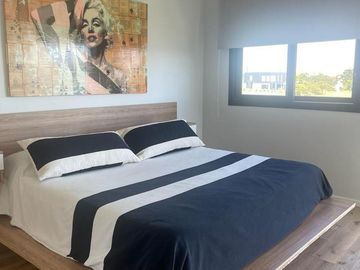 Casa en venta al lago en el Barrio Vistas, PUERTOS / ESCOBAR