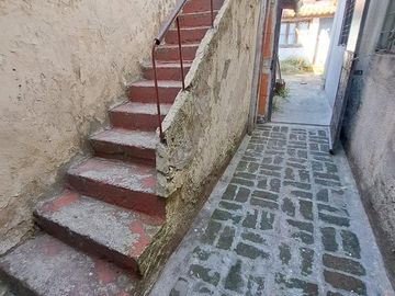 Venta - Casa con 3 Viviendas de 3 Ambientes y Taller - General San Martin, Zona Norte