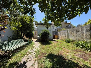 Casa Racionalista 3 Amb. con Fondo de 8,66x20m