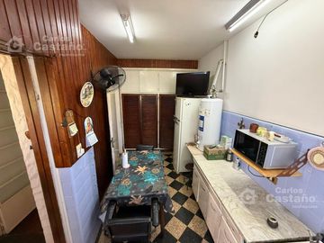 Casa Racionalista 3 Amb. con Fondo de 8,66x20m