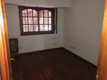 Chalet - Las Lomas-Beccar  3 dorm.  rapido acceso a Panamericana Acceso tigre