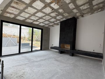 Venta de Residencia en Rancho San Juan – Zona Esmeralda