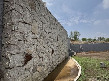 Venta de Residencia en Rancho San Juan – Zona Esmeralda