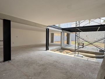 Venta de Residencia en Rancho San Juan – Zona Esmeralda